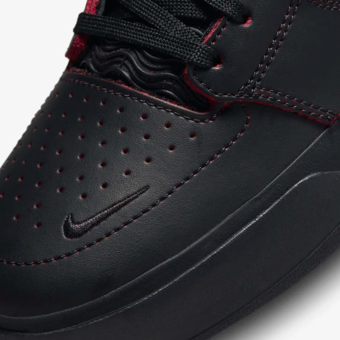 Nike SB Ishod Premium Black/University Red