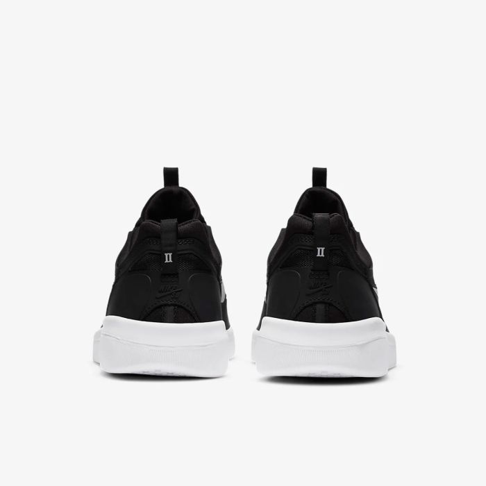 Nike SB Nyjah Free 2 Black/White