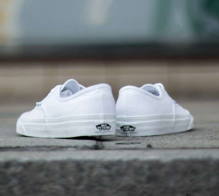 Vans Authentic True White